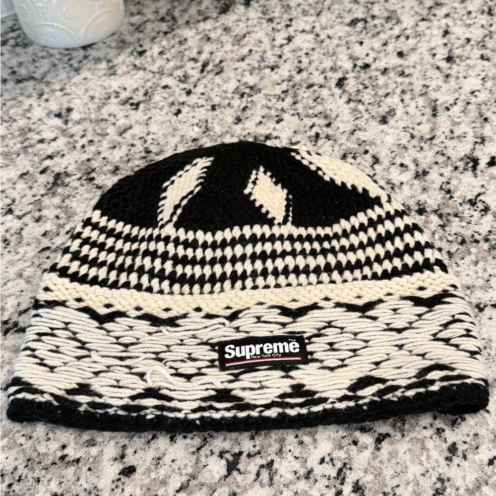 Supreme Black Knit Beanie